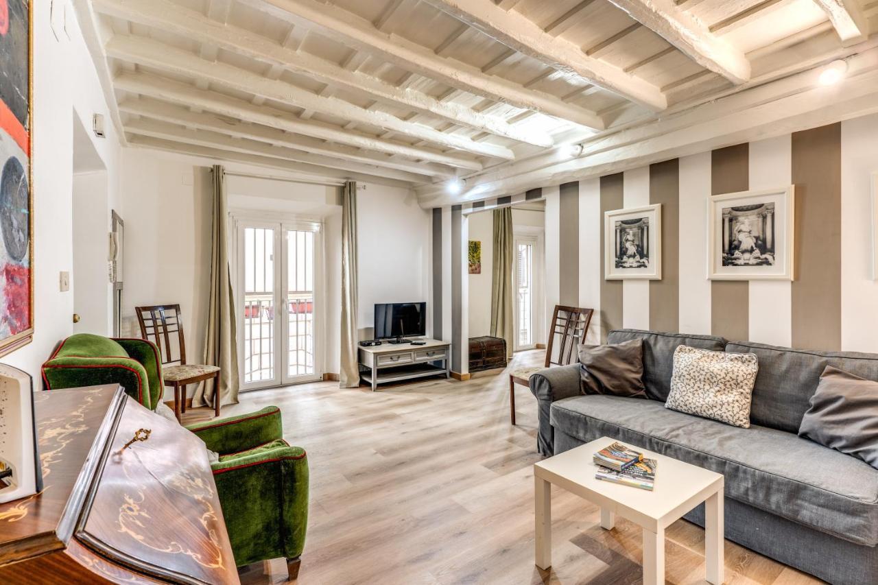 Lovely Spacious Apartment Near The Colosseum Rom Exteriör bild