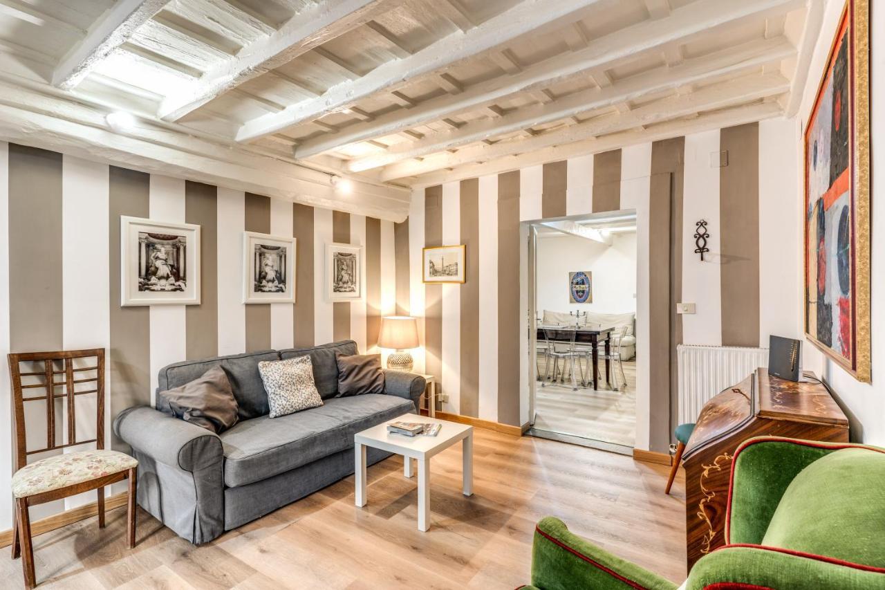 Lovely Spacious Apartment Near The Colosseum Rom Exteriör bild