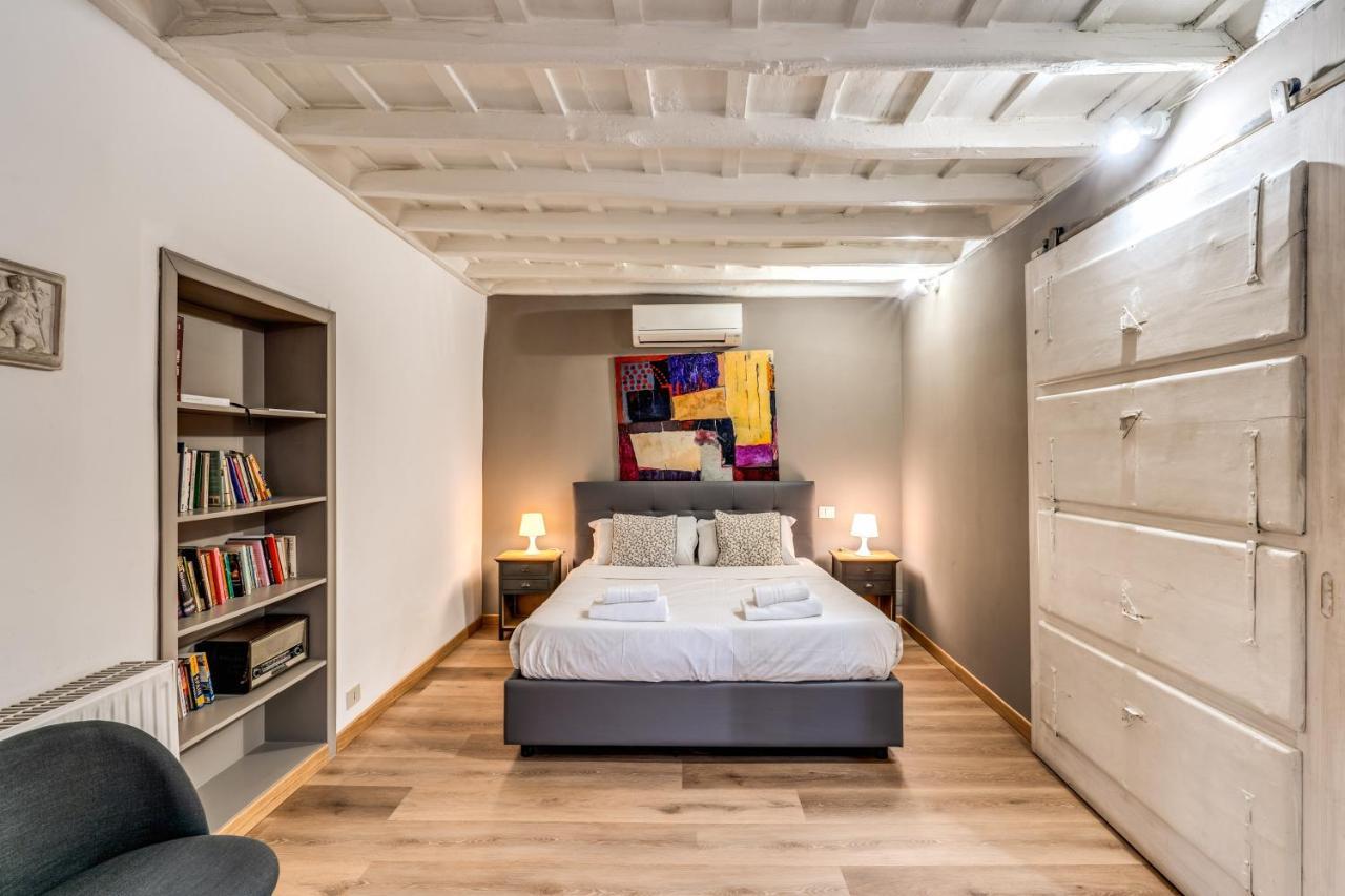 Lovely Spacious Apartment Near The Colosseum Rom Exteriör bild